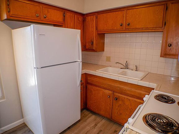 3rd image of 4451 Haines St APT 1