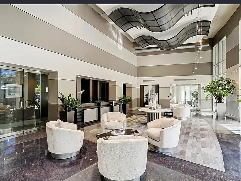 1901 Post Oak Blvd #3109 — Photo 31