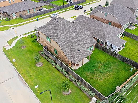 3rd image of 24135 Noble Darcy Ln