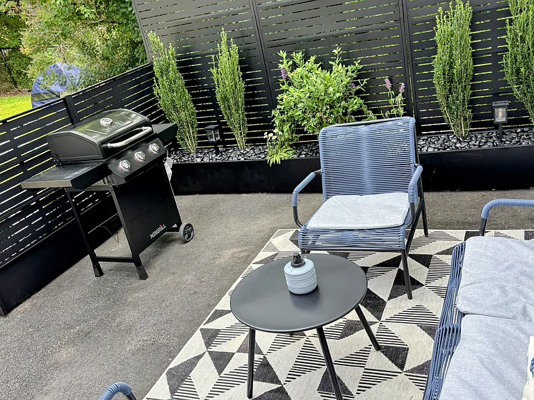 6 Decary Rd — Photo 10