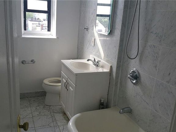 4th image of 34 Vanderburgh Ave #4E