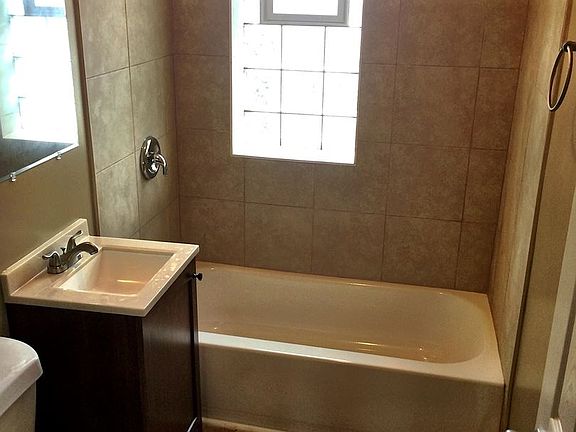3rd image of 11041 S Vernon Ave #2