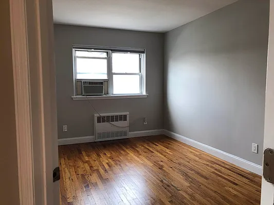 Rented by Amorelli Realty | media 10