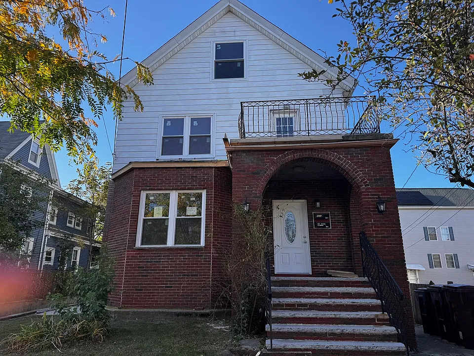 150 Bradford St #2