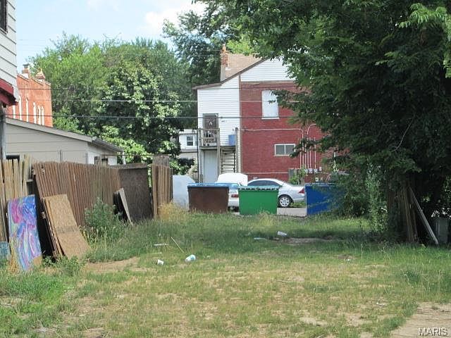 2nd image of 8412 Pennsylvania Ave