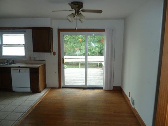 4th image of 1817 S Dodgion St