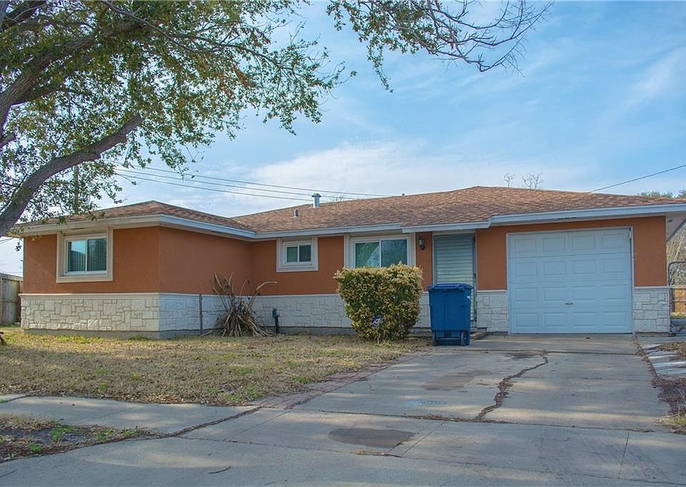 1st image of 2049 Rockford Dr