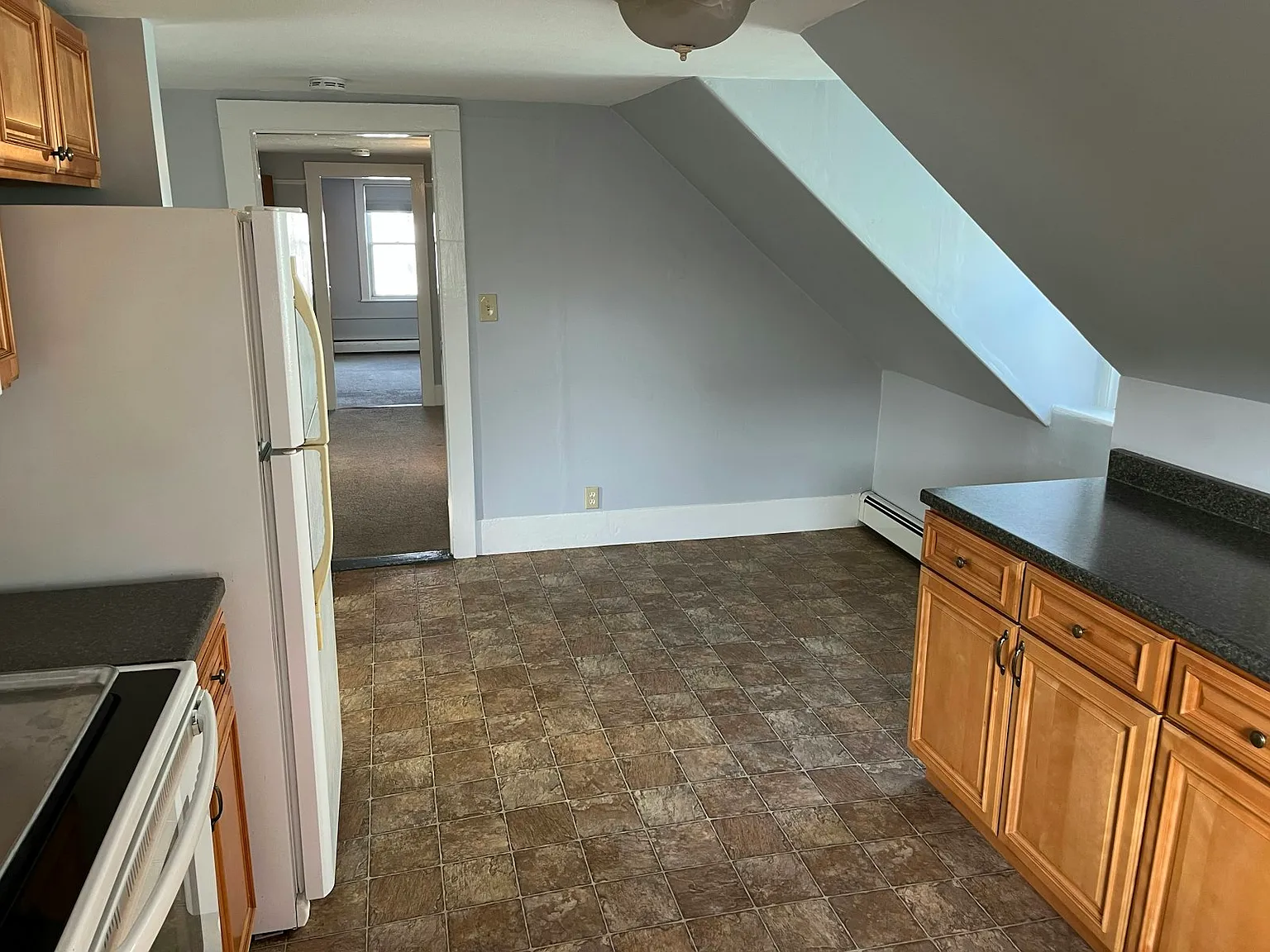 18 Roundy St, Unit 2 — Photo 2