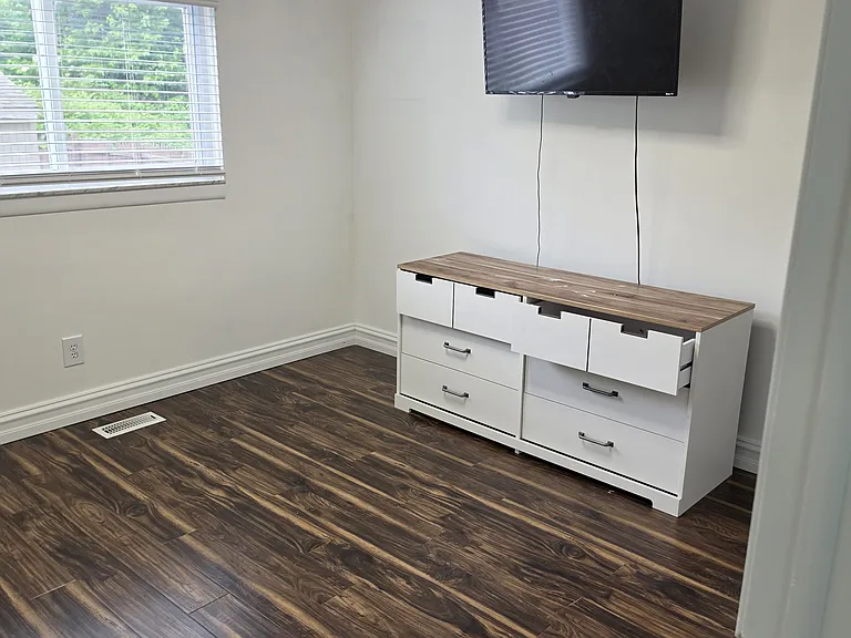 8533 Nancy Ave — Photo 17