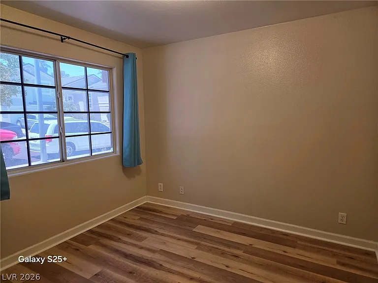 7428 Fencerow St — Photo 3