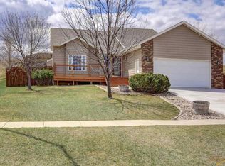 1345 Degeest Dr, Rapid City, SD 57703