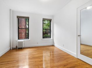 208 E 84th St APT 3A, New York, NY 10028