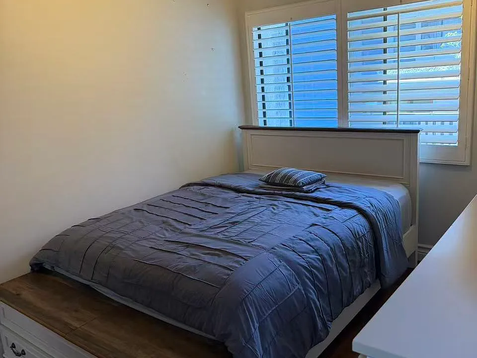 1937 S Beverly Glen Blvd #20