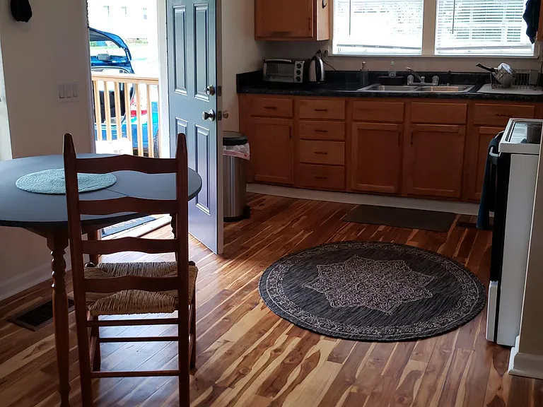 3128 Elmore Ave — Photo 3