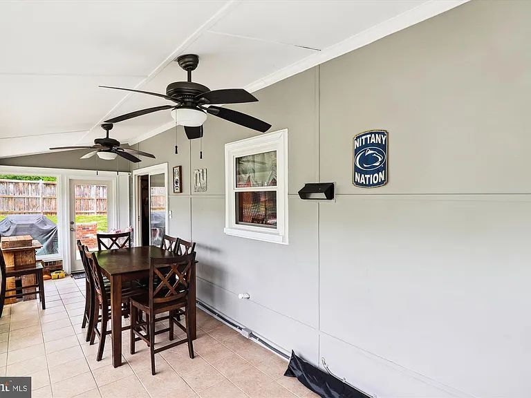 4555 Lantern Pl — Photo 18