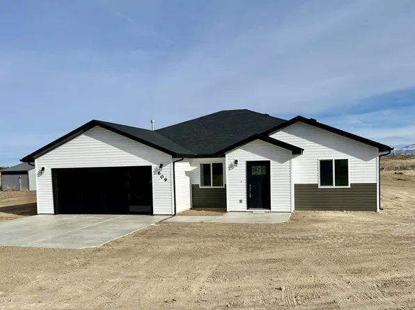 609 Palace Pkwy, Spring Creek, NV 89815