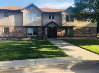 1914 W 38th St #1, Kearney, NE 68845