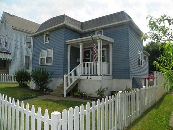 1st image of 312 S 4th St