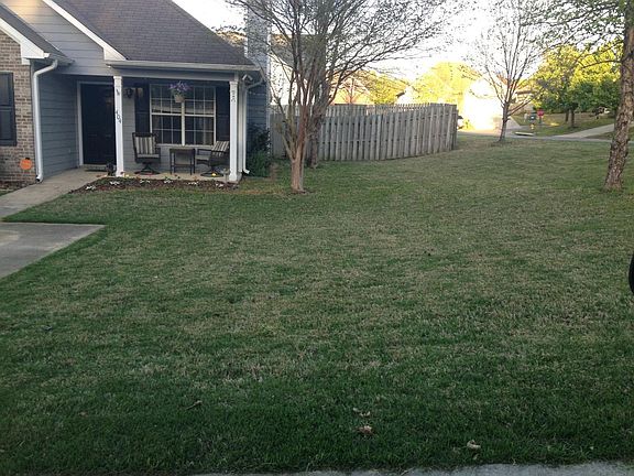 3rd image of 404 Tocoa Rd