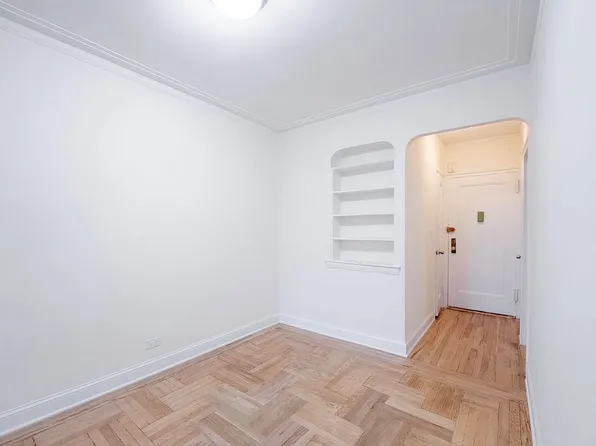 2190 Boston Rd APT 5M, Bronx, NY 10462