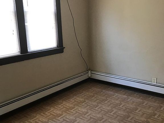 3rd image of 144 Van Buren St #2