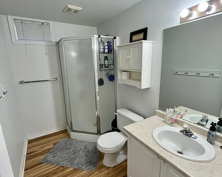 48 Nicole Marie Ave #LOWER — Photo 10