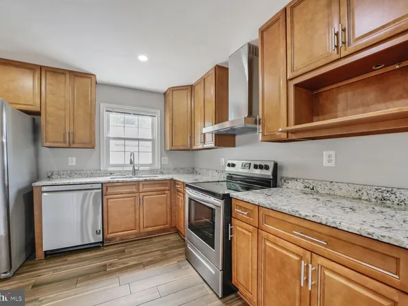 7543 Wilhelm Dr, Lanham, MD 20706