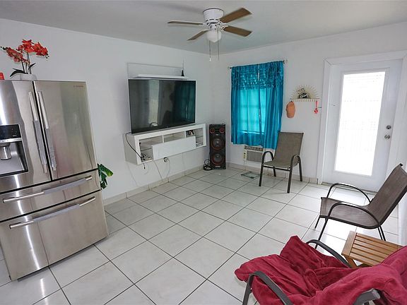 5th image of 1021 SW 24th Avenue