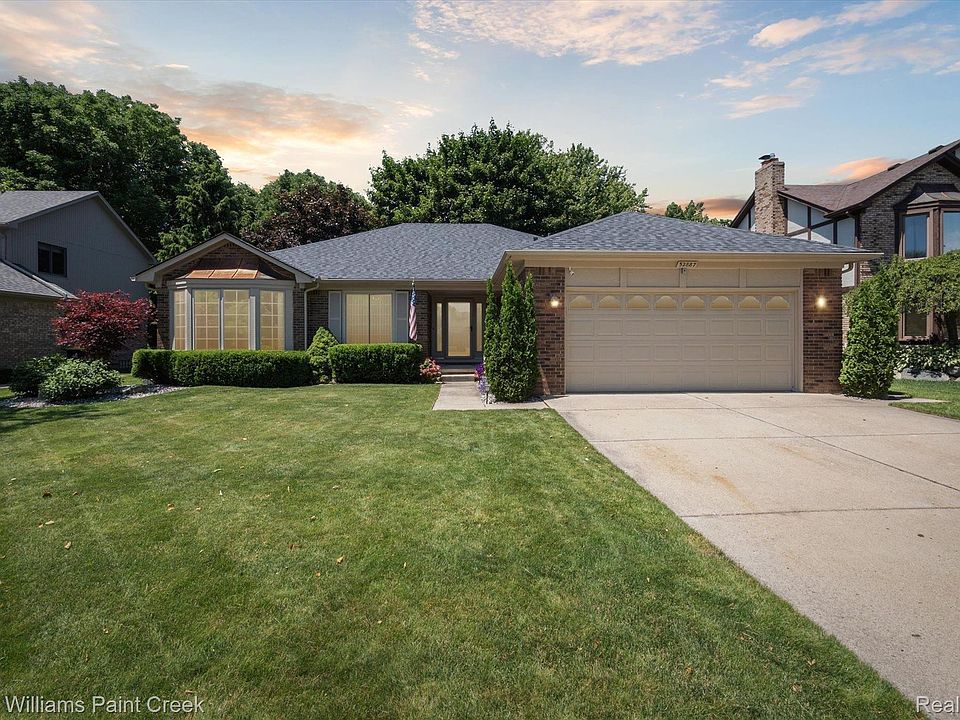 1st image of 52887 Deerwood Dr