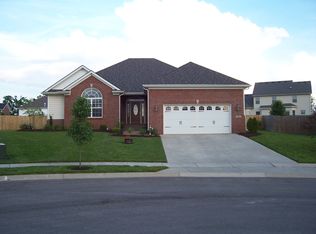 104 Talon Ct, Versailles, KY 40383