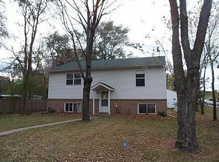 5866 Penrose Ave N, Stillwater, MN 55082