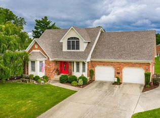 112 Stoneledge Dr, Mt Washington, KY 40047