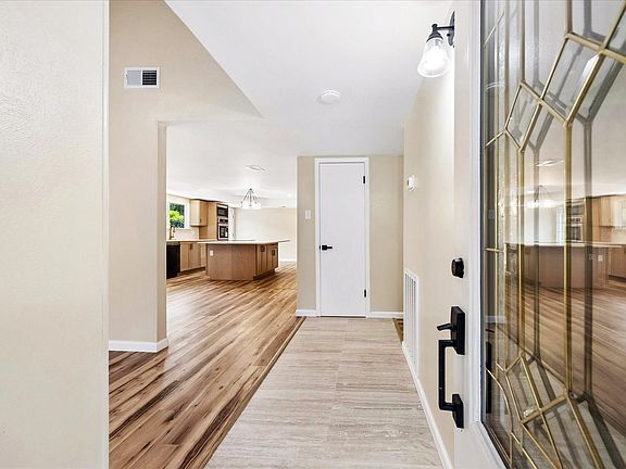 5th image of 50 Palmer Ln