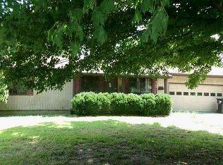 124 Carter Dr, Metropolis, IL 62960