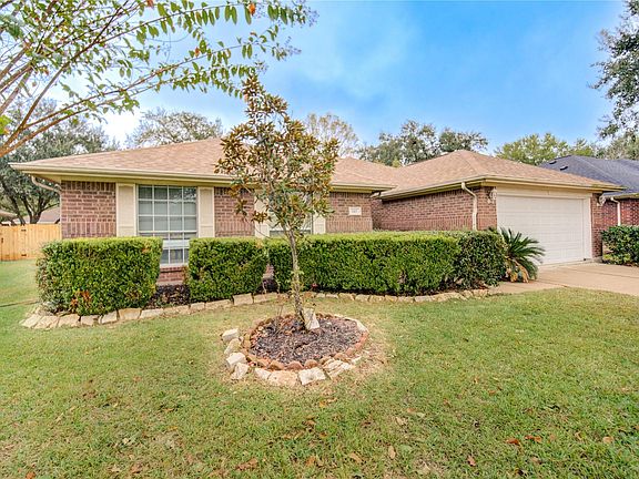 4th image of 1411 Township Ct