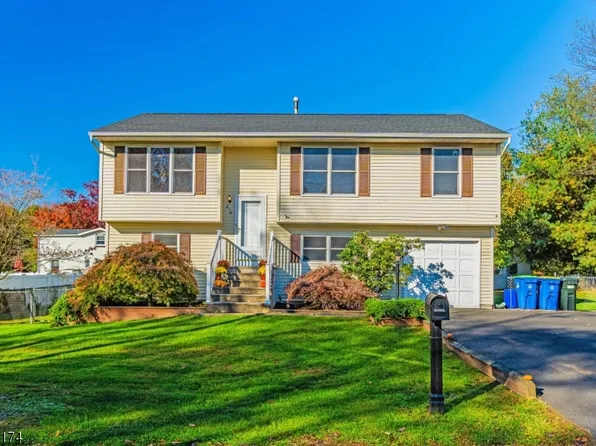 214 Howard Ave, Franklin Twp., NJ 08873