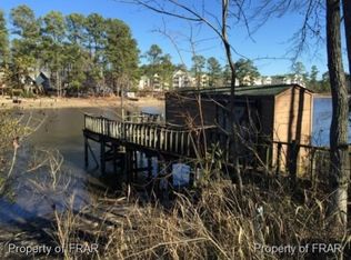 5762 Waters Edge Dr, Fayetteville, NC 28314