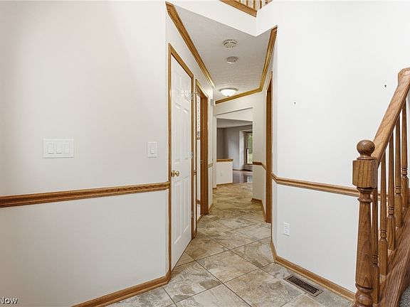4th image of 2817 Alling Dr