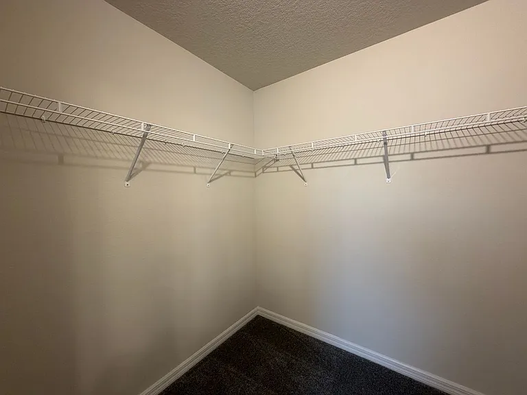 678 W Walkertown Dr — Photo 27