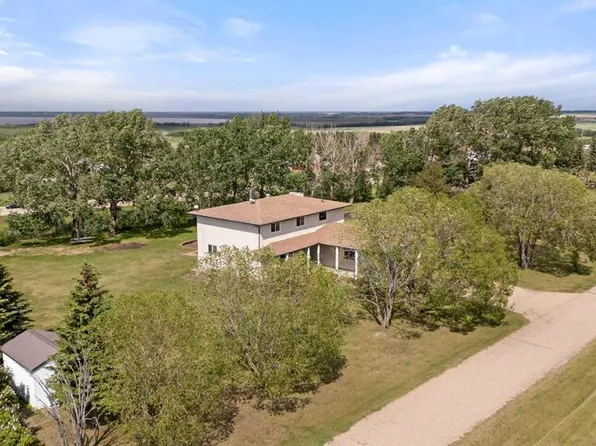 107 S Martin Ave, Bittern Lake, AB T0C 0L0