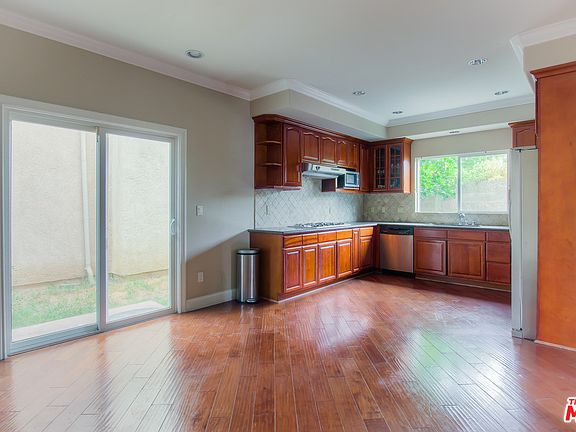 5th image of 18811 Topham St #J