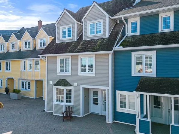 1500 Venetian Blvd #W9, Pt Edward, ON N7T 7W4