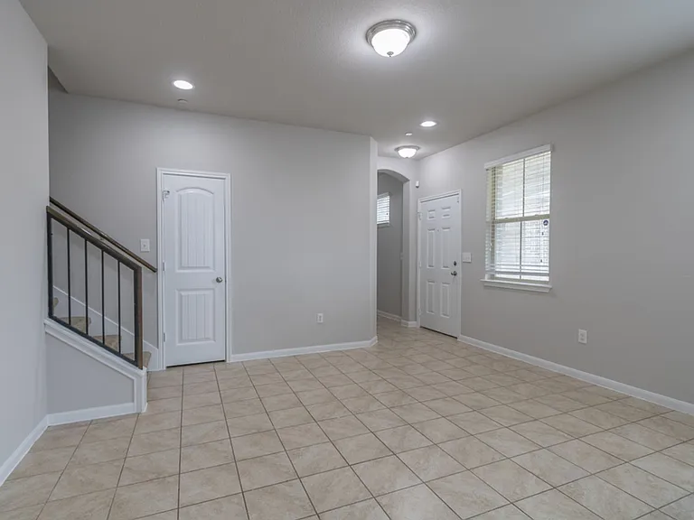 2880 Donnell Dr #4101 — Photo 8