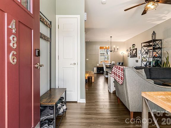 4th image of 486 Cardwell Ln