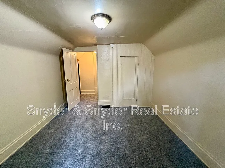 391 E Voris St — Photo 15