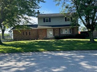 2924 Imperial Dr, Bay City, MI