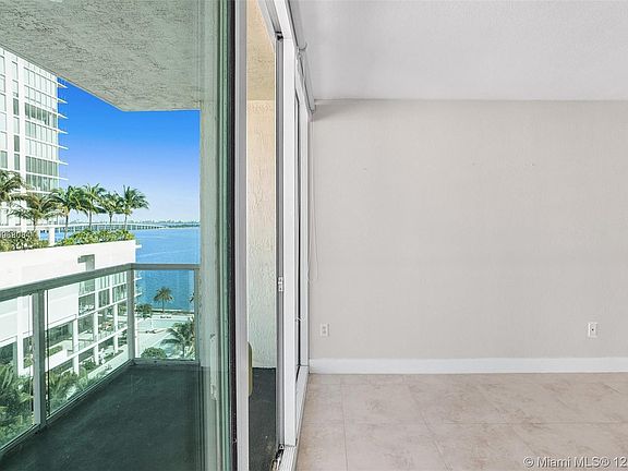 5th image of 520 NE 29th St #902