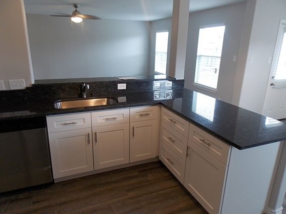 4th image of 13318 Ambrosa Dr