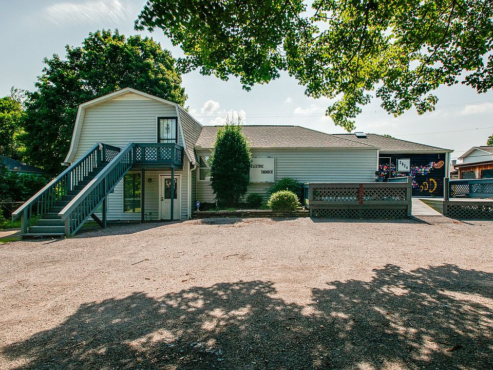 1st image of 2824 Dogwood Pl