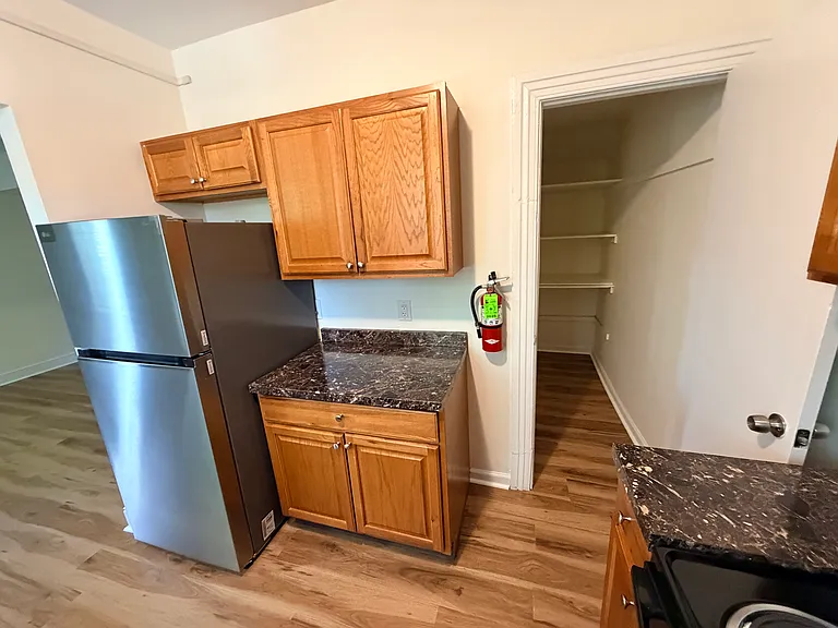 603 Northampton St #1 — Photo 3
